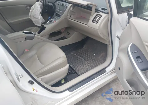 2014 Toyota Prius Four z USA, uszkodzony, nr VIN JTDKN3DU5E1749631